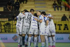 Paysandu-1-1024x683-1-300x200 "Volta Redonda reage e deixa a lanterna, alcançando a 16ª posição com quatro pontos"