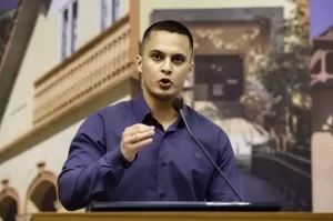 1f722629c86964c280cb772f24bfad9e-300x199 "Vereador de Joinville-SC acusa governo federal de financiar tráfico de drogas para moradores de rua"