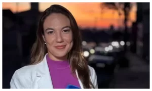 Reporter-da-Record-se-pronuncia-apos-ser-empurrada0034168800202507020939-9-768x461-1-300x180 "Após incidente ao vivo com jornalista da Record, Band decide afastar Lucas Martins"