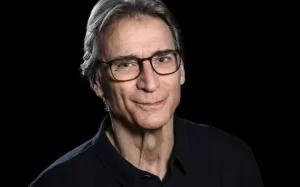 1977627_7d4a3f9058bcfbd-300x187 “Aos 74, Herson Capri relembra a batalha contra o câncer e o abandono de um vício que transformou sua vida: ‘Escapei por pouco’