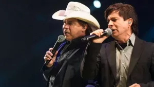 AA1RTKy2-300x169 "Tragédia em SP: Cantor Mauri Lima, irmão de Chitãozinho & Xororó, Morre após colisão.