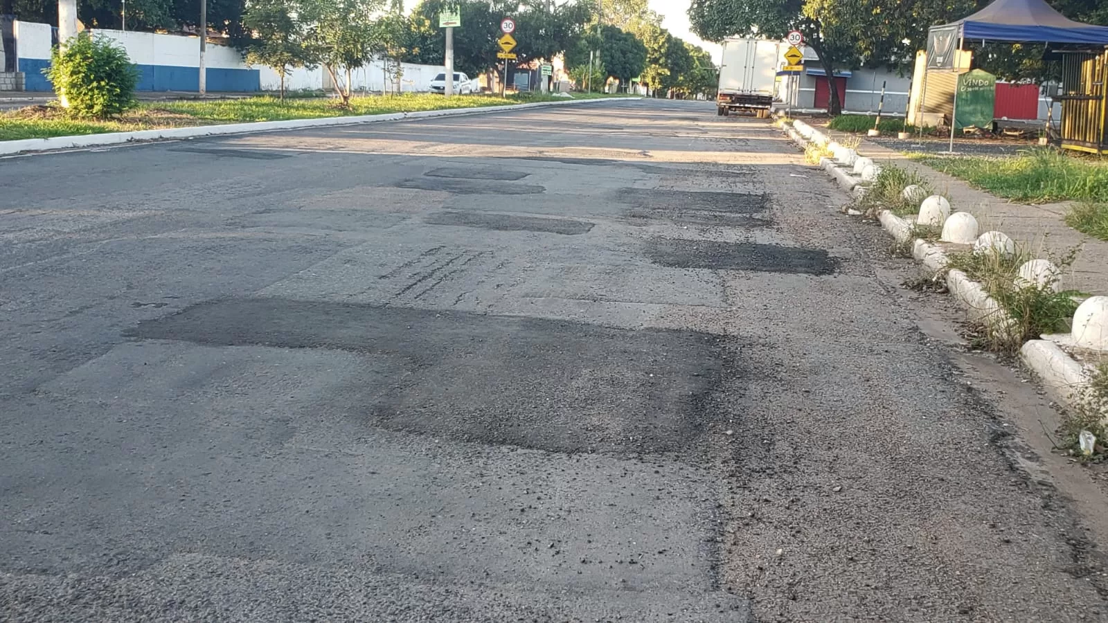 WhatsApp-Image-2026-04-01-at-11.33.34 Vergonha urbana: asfalto remendado transforma o CPA 4 em risco constante em Cuiabá