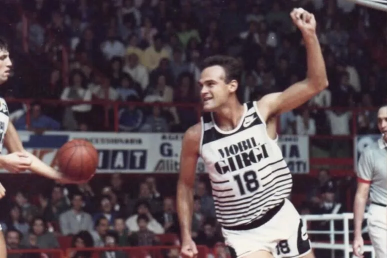 C6qLuedE_Ni7VMqeA7E-qP_65FvmRHU4JqBFwBBAe6yQH4vb8sjfXHf0BbsQLma4GyyXqQ7cgnILF3z36xIN_yPv5eF6jUk3_WYf-gWol9JGGfJnG4KS1OaYWbzUr-Za5JryRiFc-xKjtCm7cFrjM_WKG42Mj8nhuoMHf8bjr48ykKk2F1qy11sDnj0U3awW Luto no basquete: Oscar Schmidt morre aos 68 anos em São Paulo